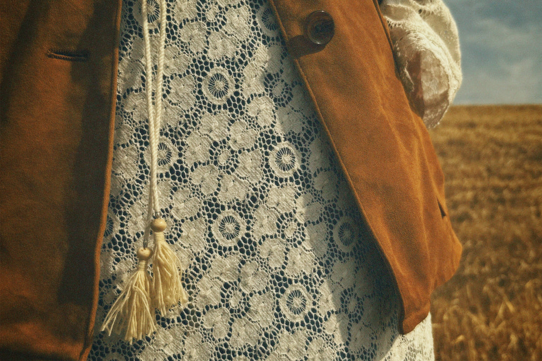 Lace Skirt (NOWOS)