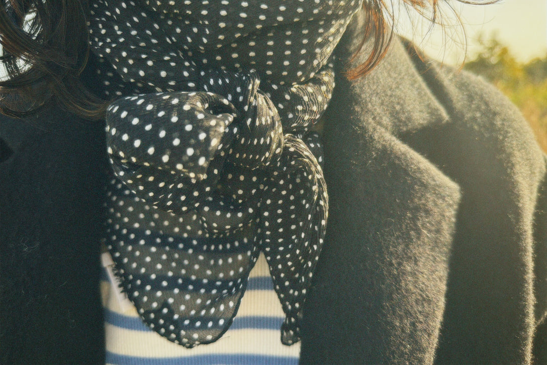 Dot Scarf (NOWOS)