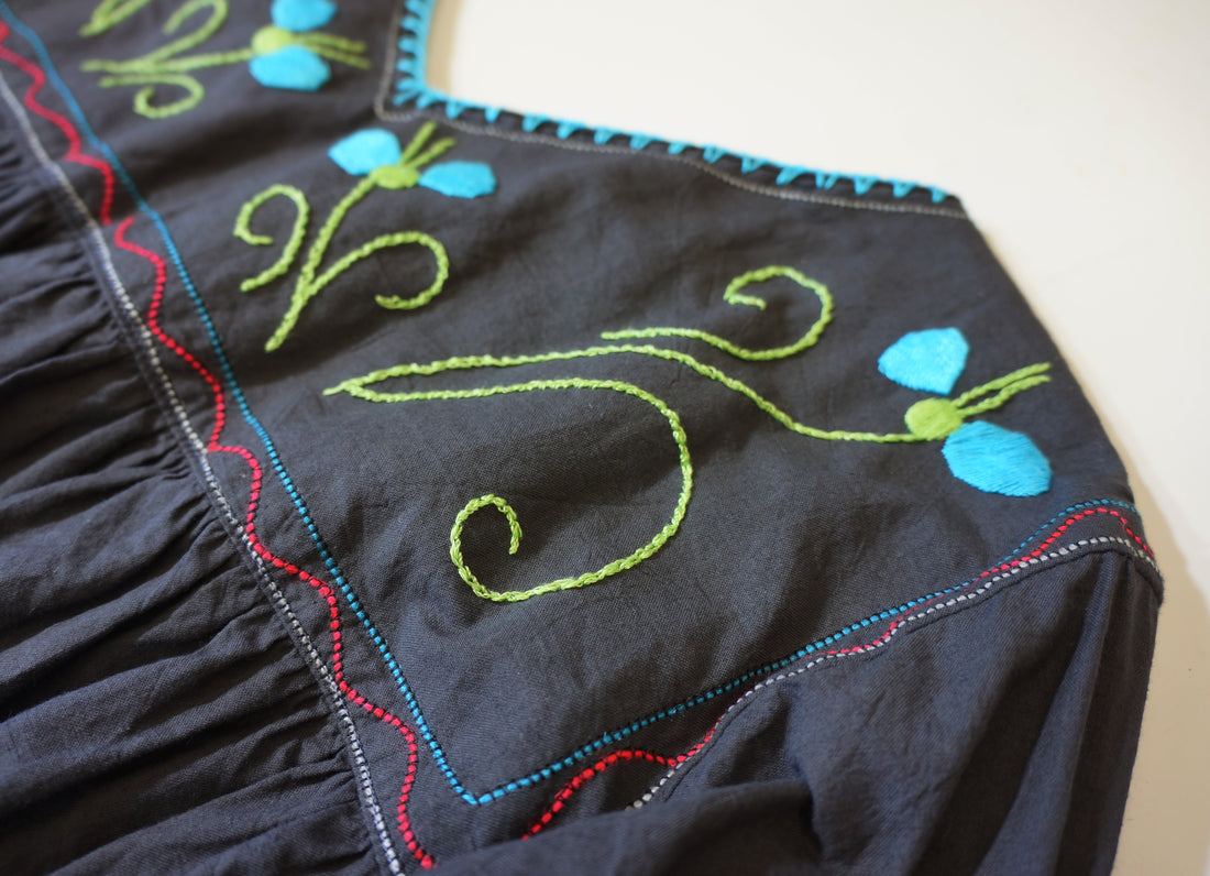 Embroidered Dress (NOWOS)