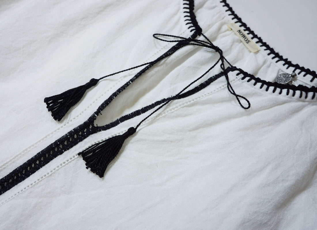 Embroiderd Blouse (NOWOS)