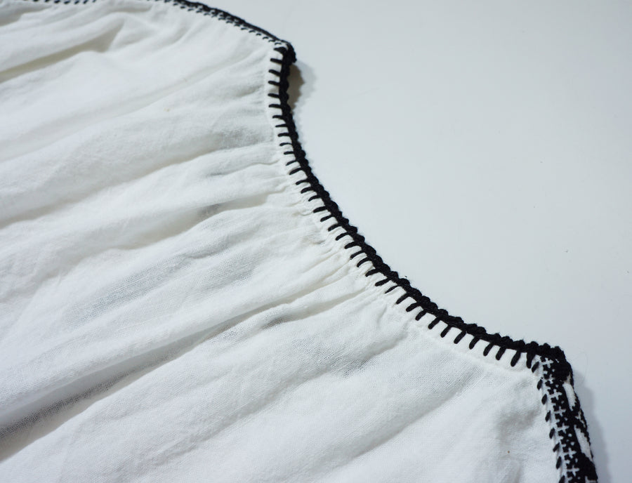 Embroiderd Blouse (NOWOS)