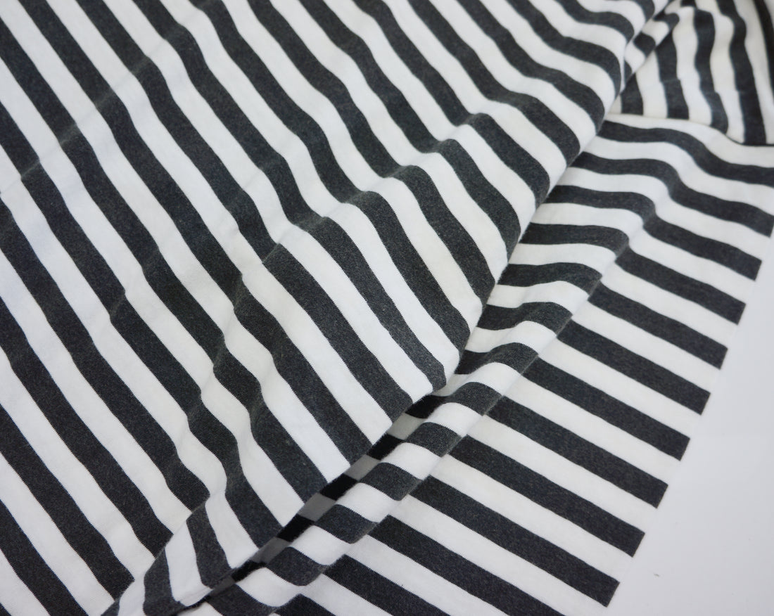 Striped Long Sleeve T-Shirt (67nowos)