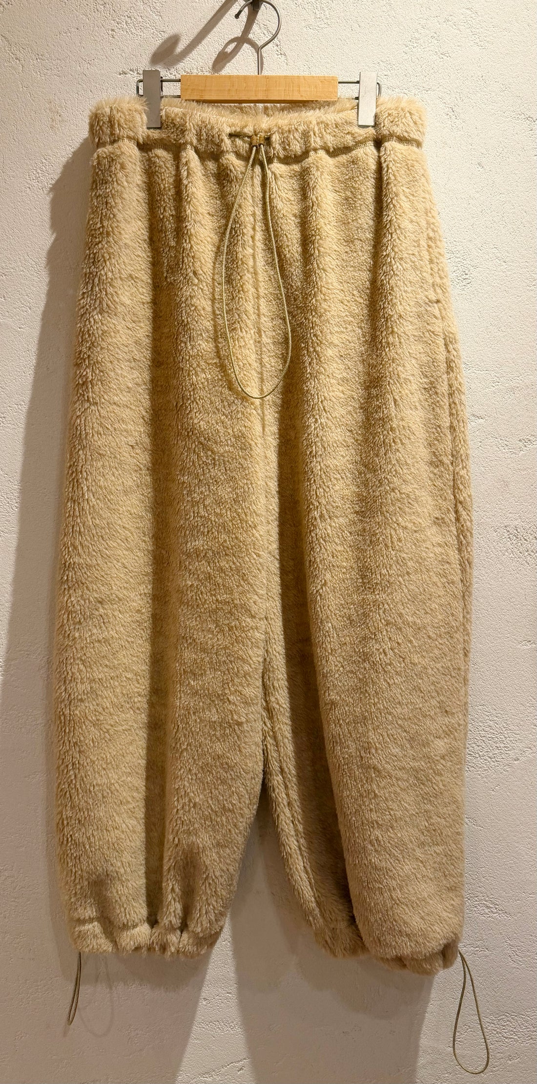 Boa Pants (NOWOS)