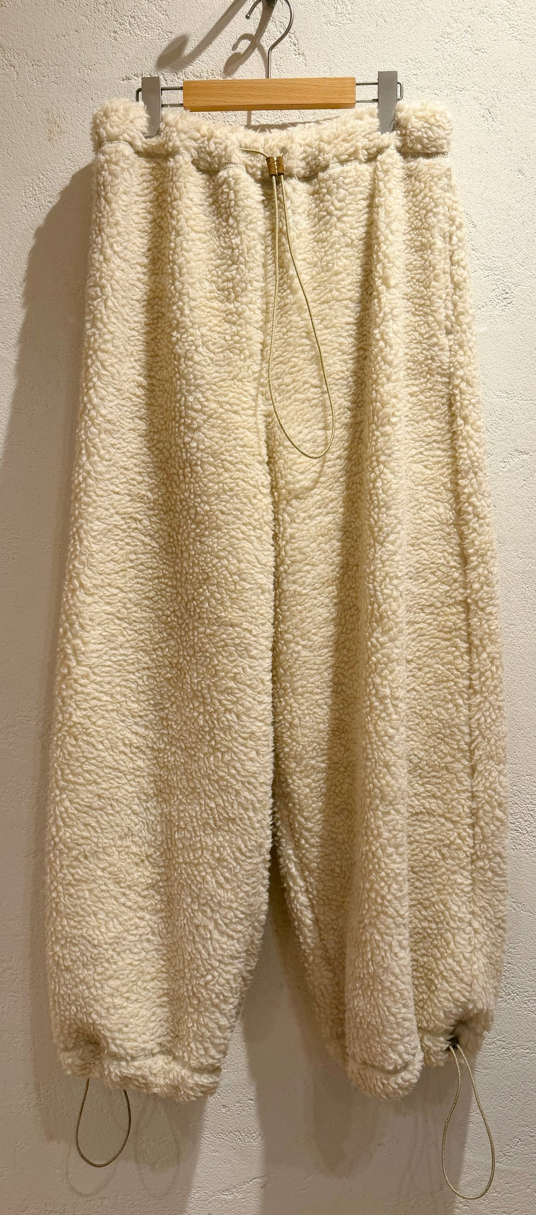 Boa Pants (NOWOS)