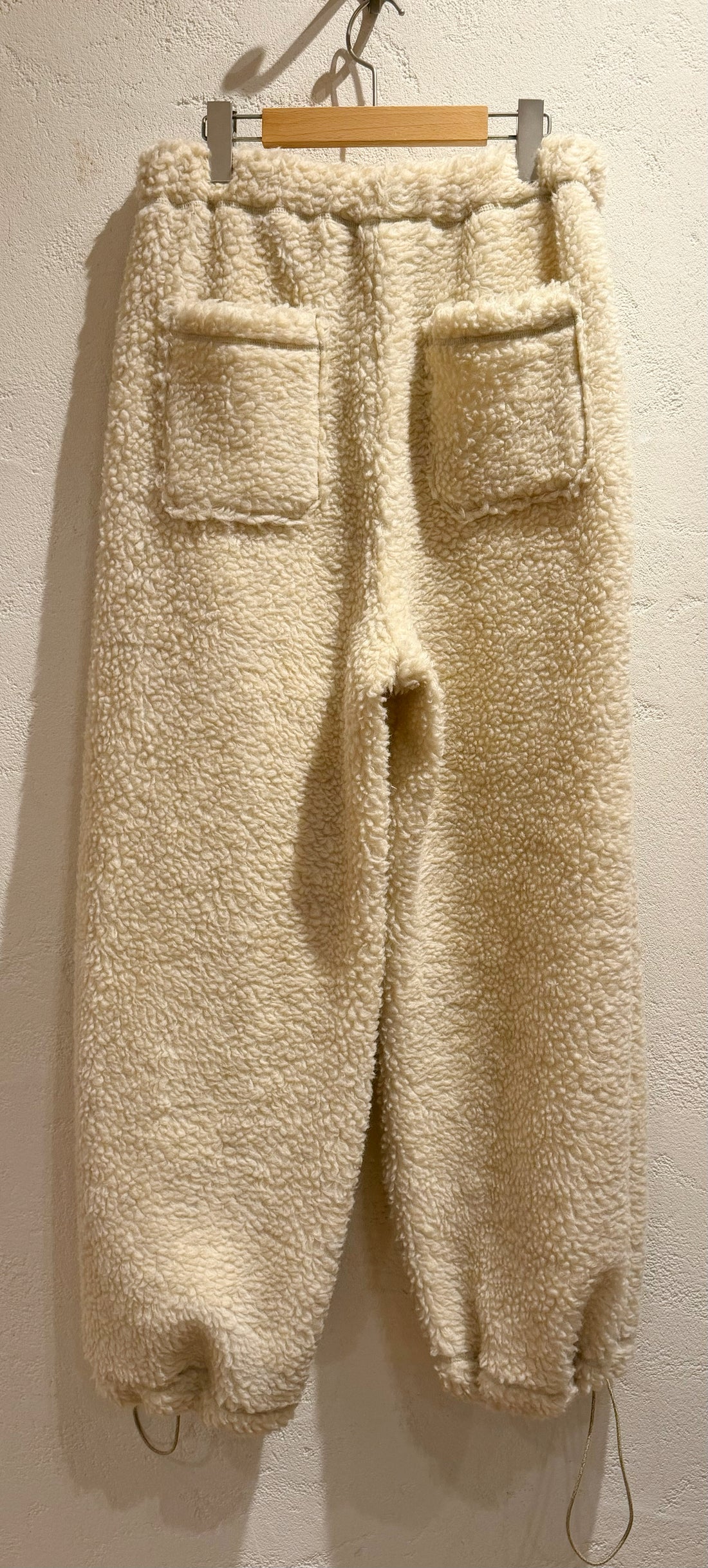 Boa Pants (NOWOS)
