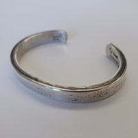 Silver Bangle (TEE NOWOS) *Reservation item.