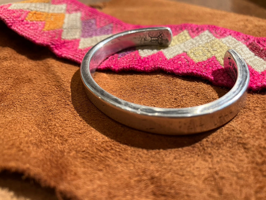 Silver Bangle (TEE NOWOS) *Reservation item.