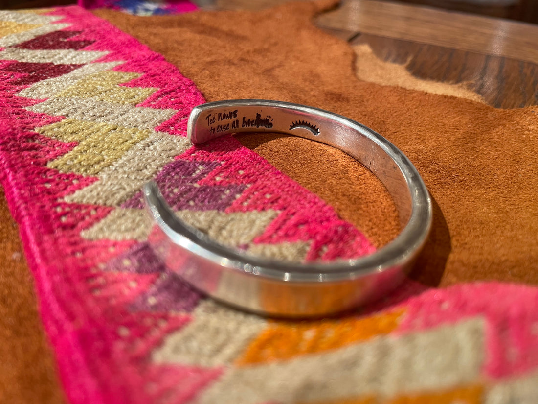 Silver Bangle (TEE NOWOS) *Reservation item.